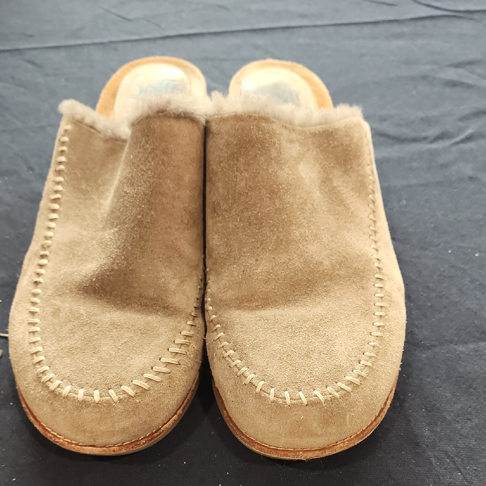 Sofft size 10 lined clogs/mules